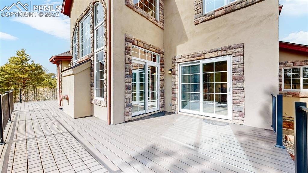 Image 45 of 50: View of deck