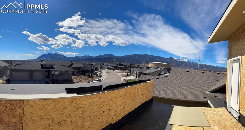 Image 5 of 9: Upper deck from bedroom with hot tub prewire