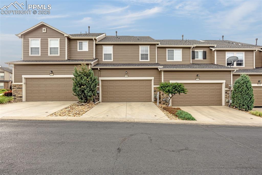 Image 25 of 34: One of the few units with a larger garage bpad