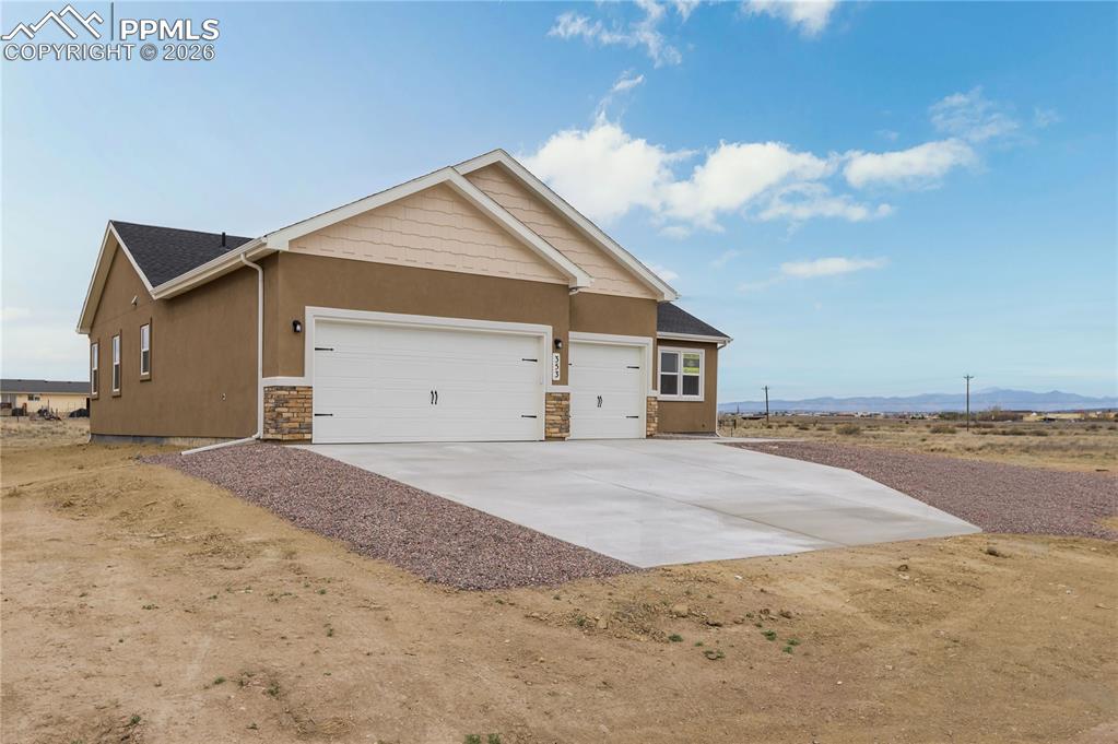 Image 2 of 21: Front of Structure