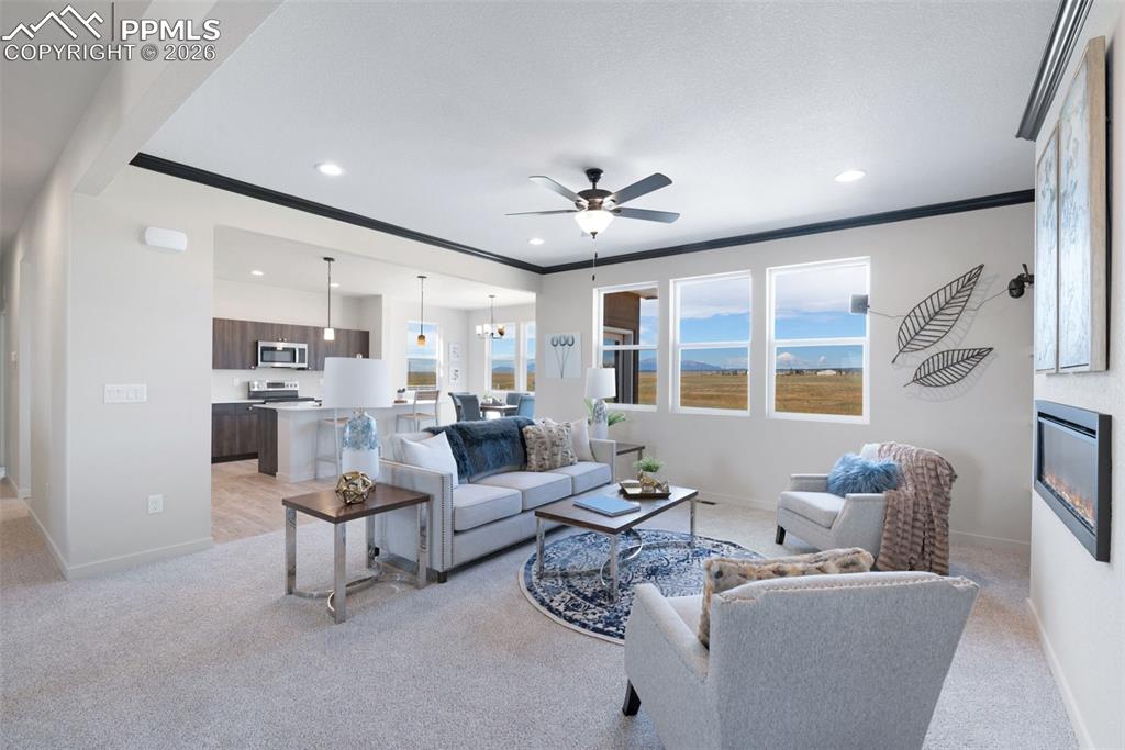 Image 4 of 21: Living Room