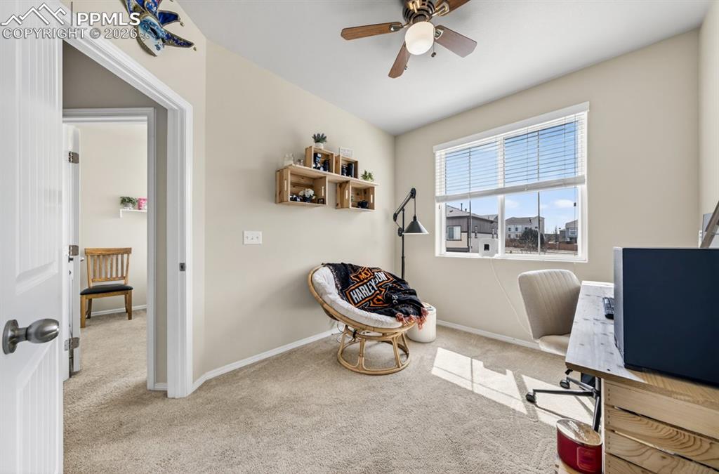 Image 36 of 42: Bedroom