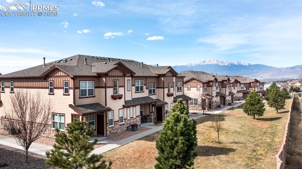 Image 7 of 42: Back of Structure