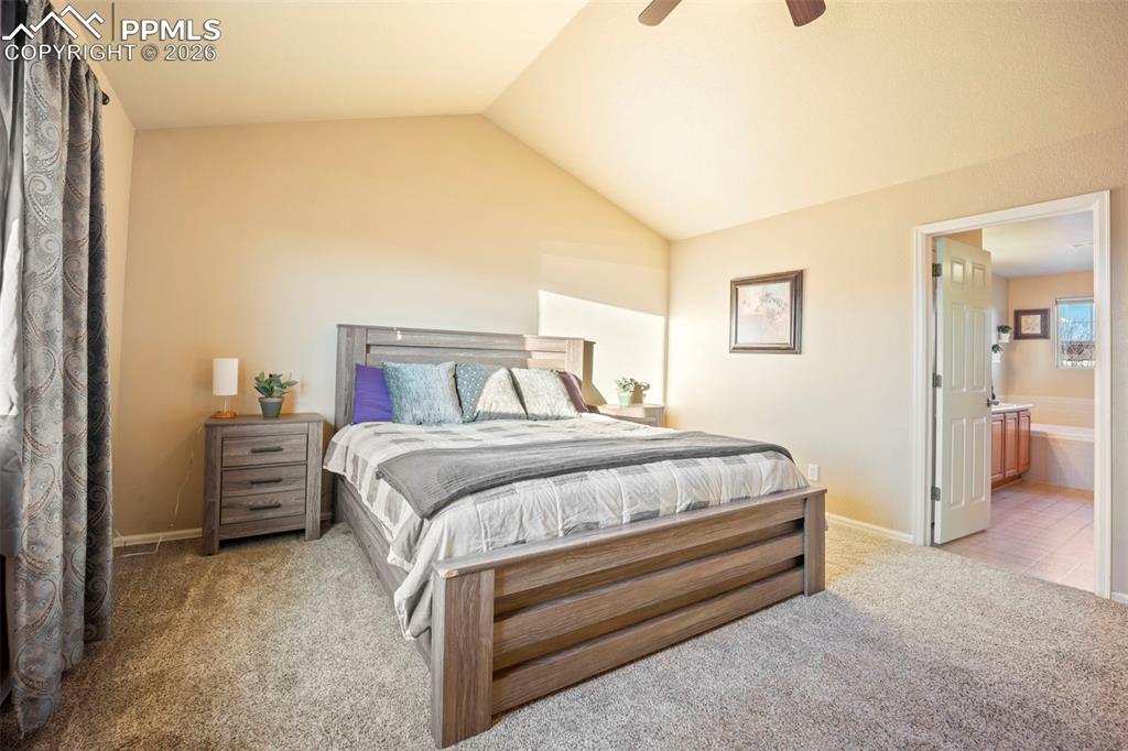 Image 22 of 49: Bedroom