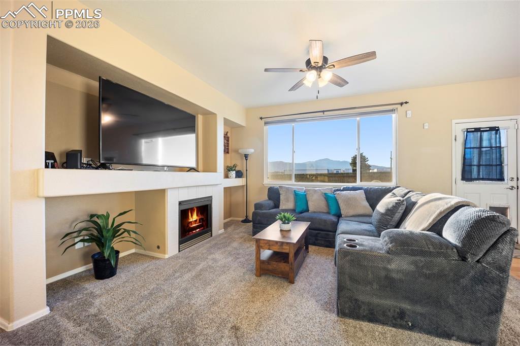 Image 6 of 49: Living Room