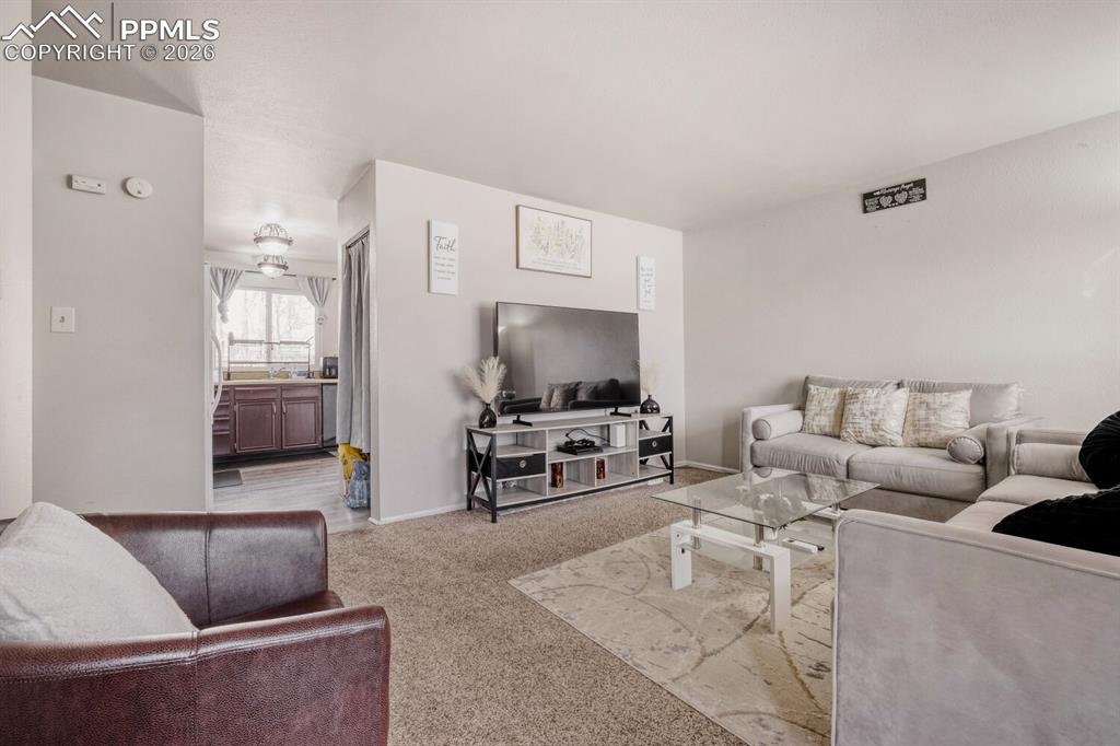 Image 6 of 28: Rate Discount