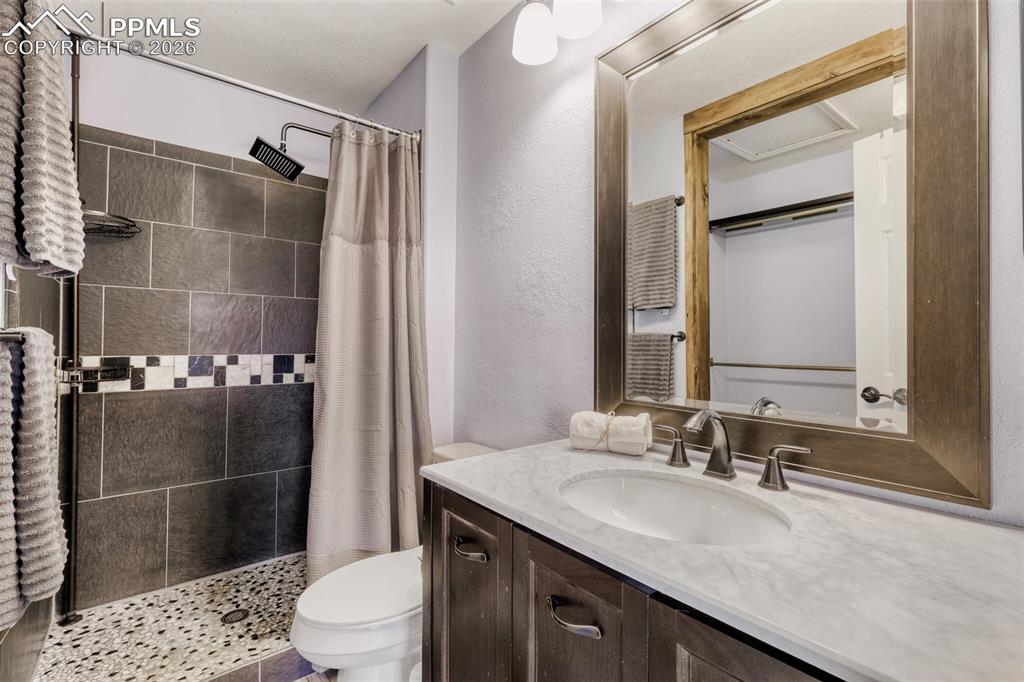 Image 9 of 17: Primary Bedroom Bathroom