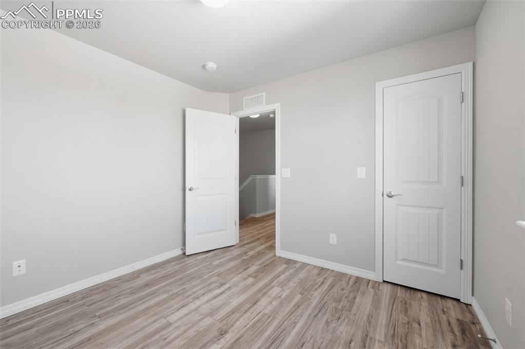 Image 20 of 25: Bedroom