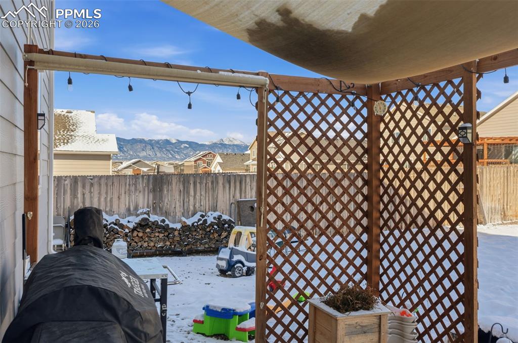 Image 24 of 25: Patio