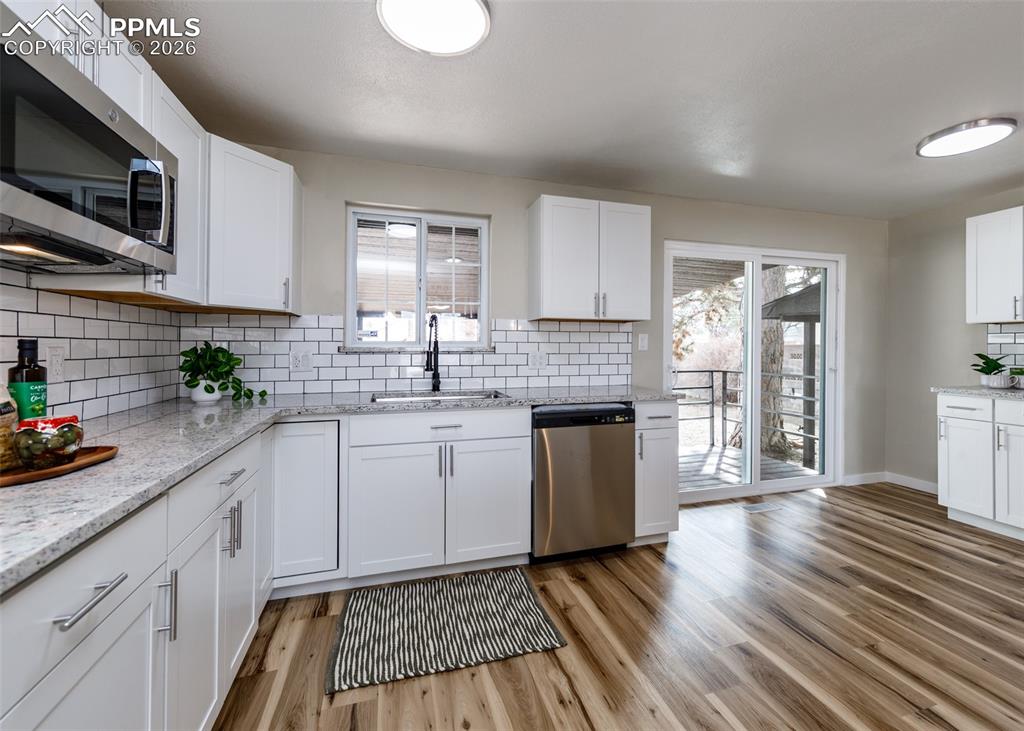 Image 8 of 38: Kitchen