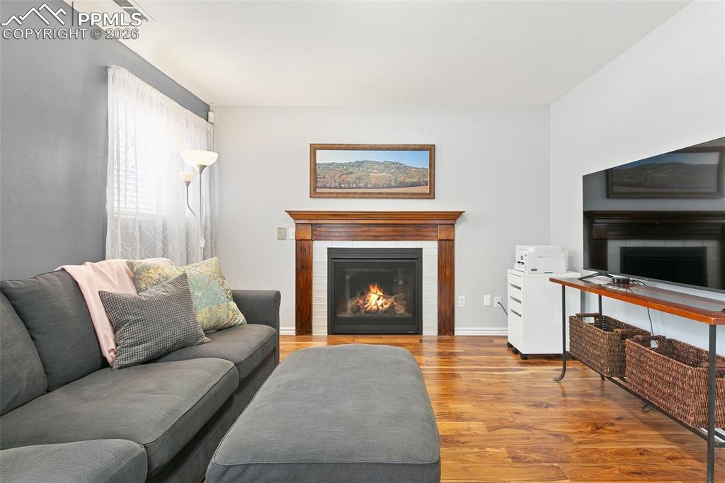 Image 17 of 36: Family Room