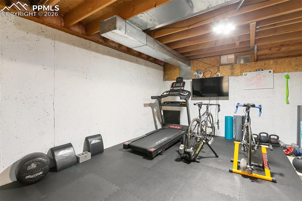 Image 31 of 36: Exercise Room