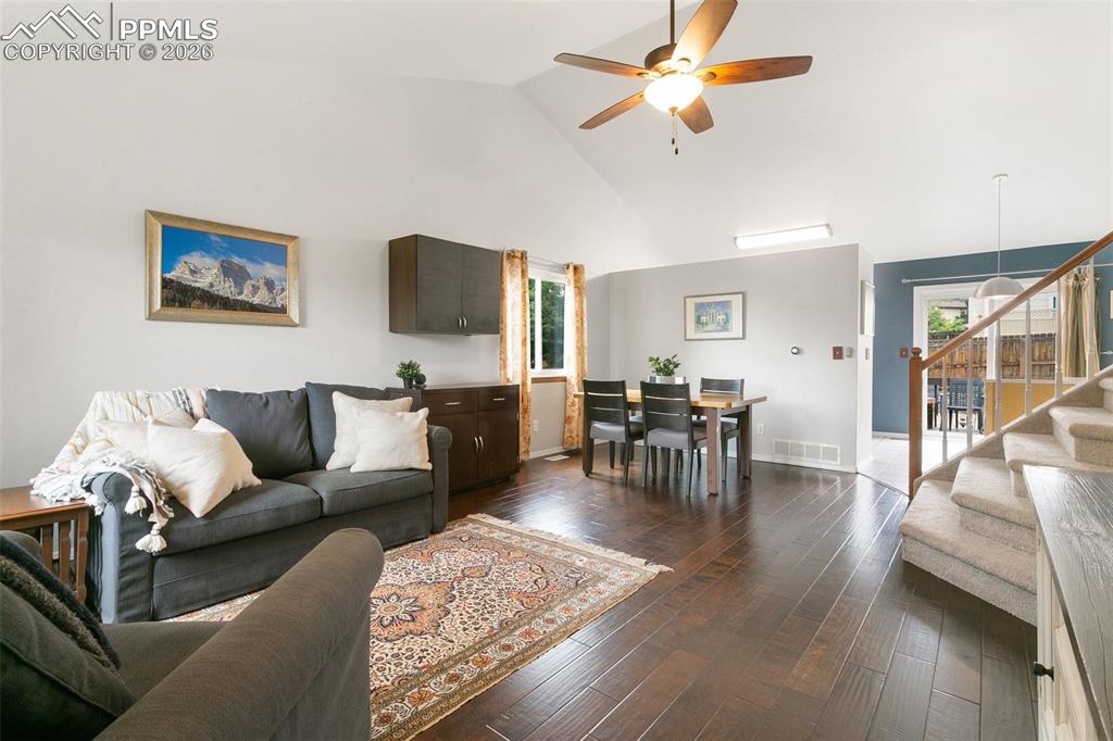 Image 5 of 36: Wonderful flow from living to dining to kitchen!