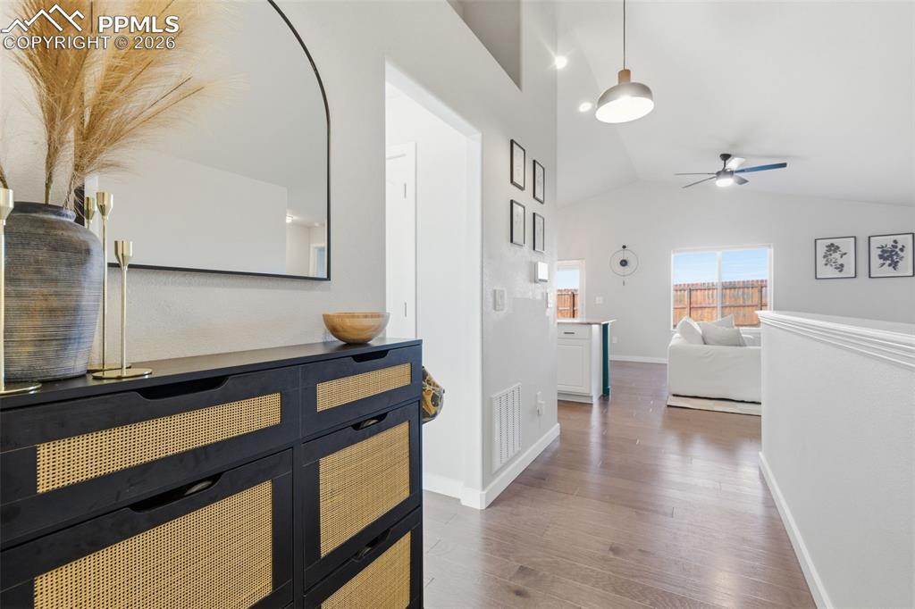 Image 2 of 50: Entry