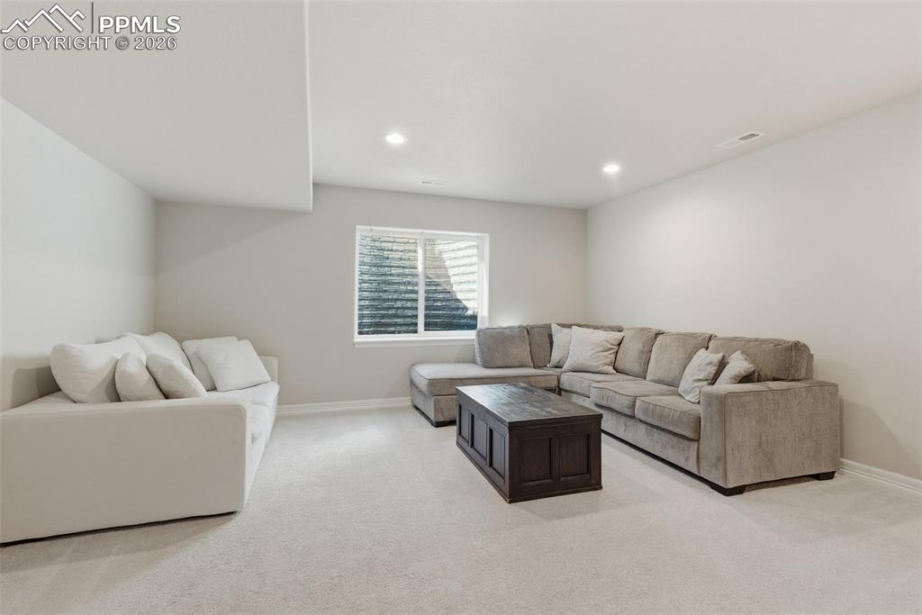 Image 26 of 50: Family Room