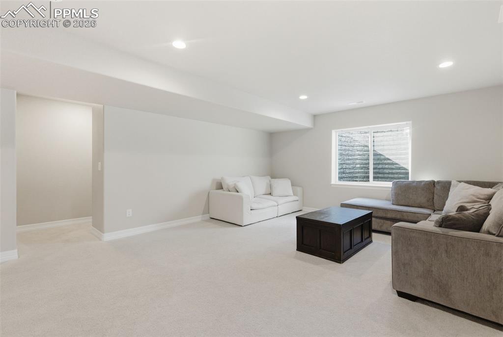 Image 27 of 50: Family Room