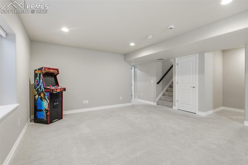 Image 29 of 50: Family Room