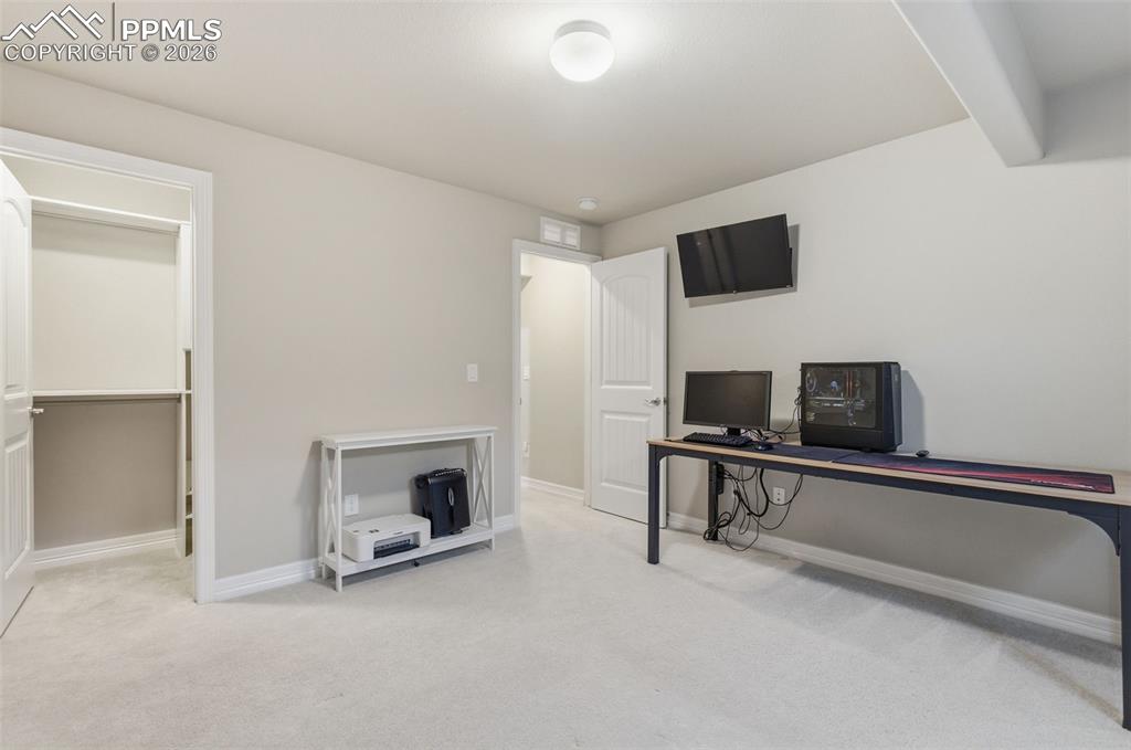 Image 36 of 50: Bedroom 4