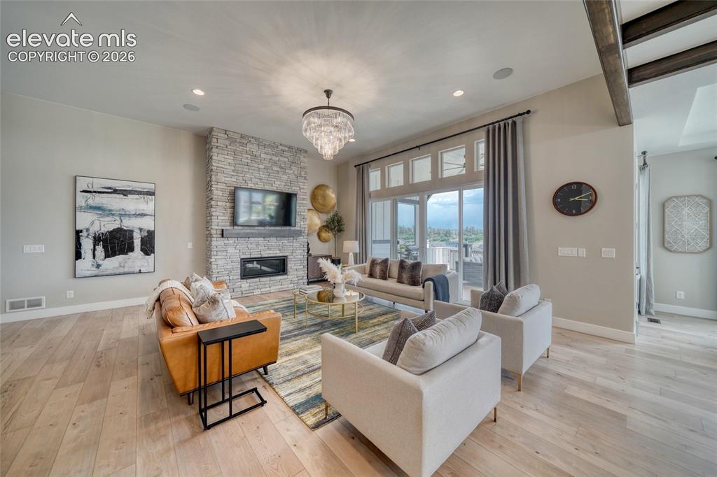 Image 11 of 50: Living Room