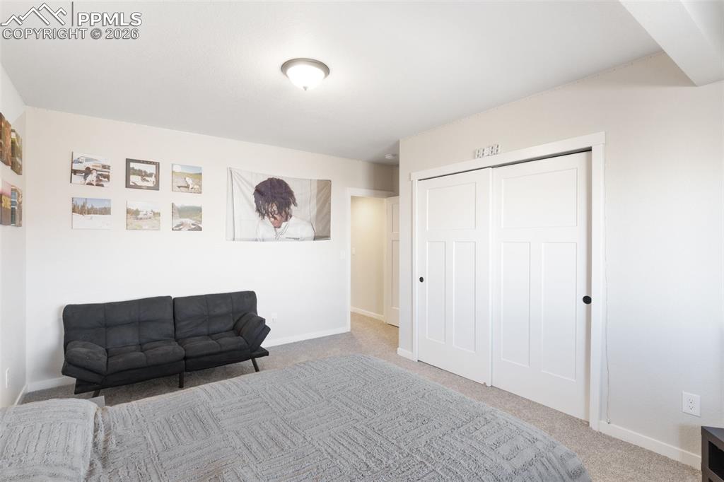 Image 34 of 47: Bedroom