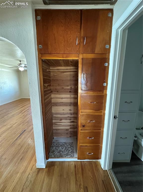 Image 11 of 16: Closet