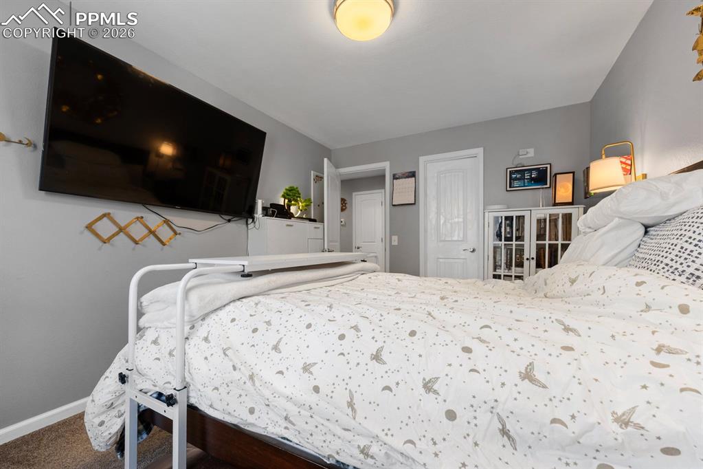 Image 13 of 39: Bedroom