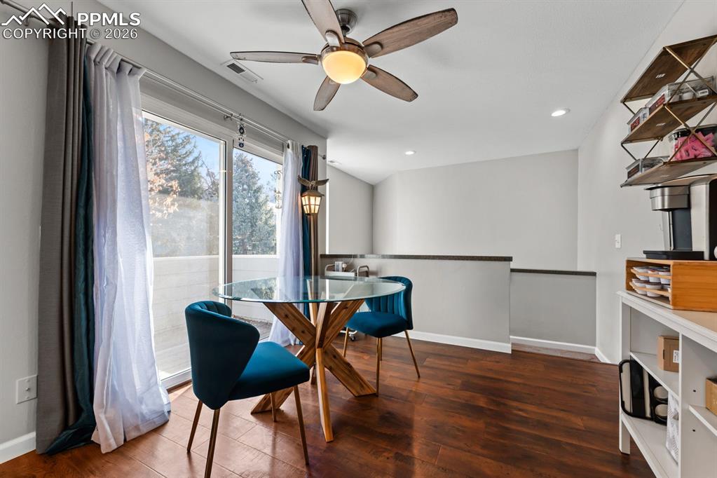 Image 8 of 39: Dining Area