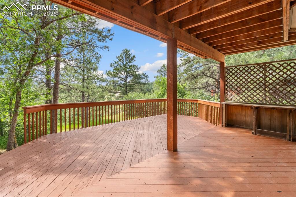 Image 25 of 26: View of wooden terrace