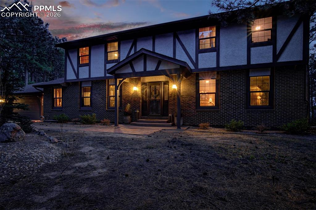 Image 4 of 32: Front of Structure