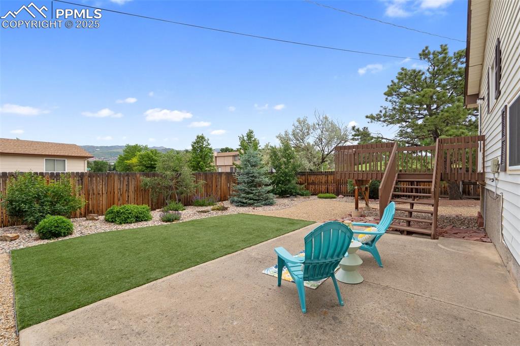 Image 40 of 50: Large patio to enjoy!