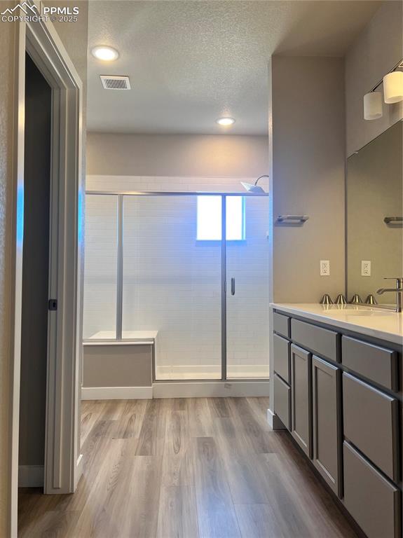 Image 17 of 34: Master Bathroom