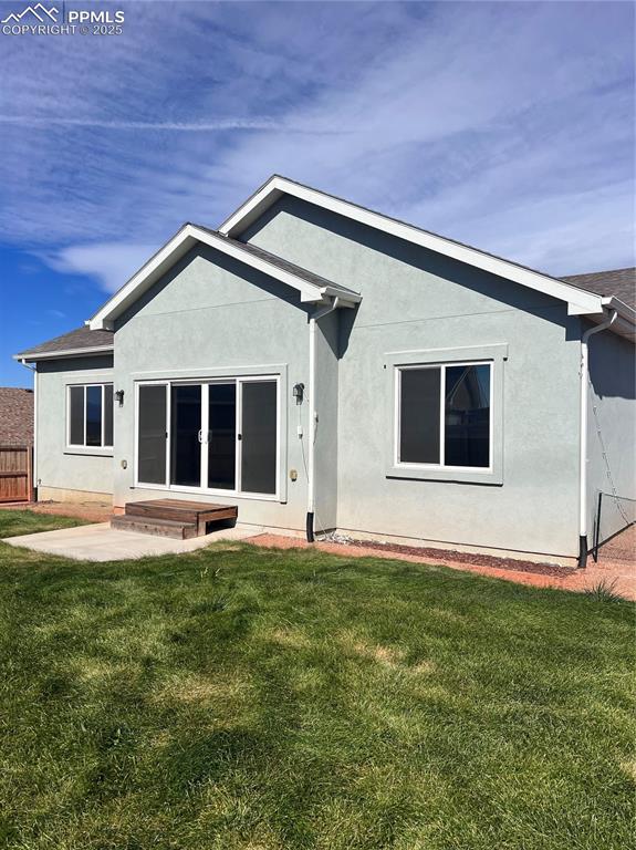 Image 29 of 34: Back of Structure