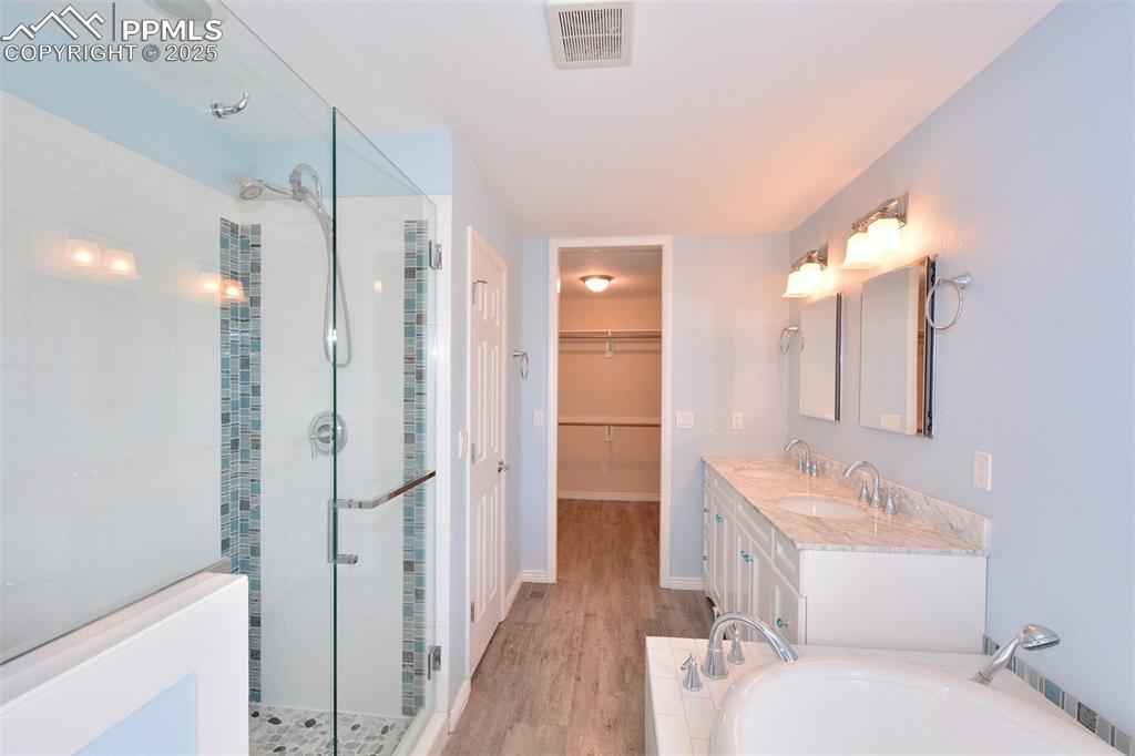 Image 24 of 50: Master Bathroom 