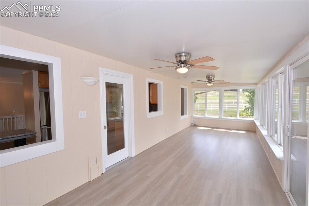 Image 28 of 50: Sun Room