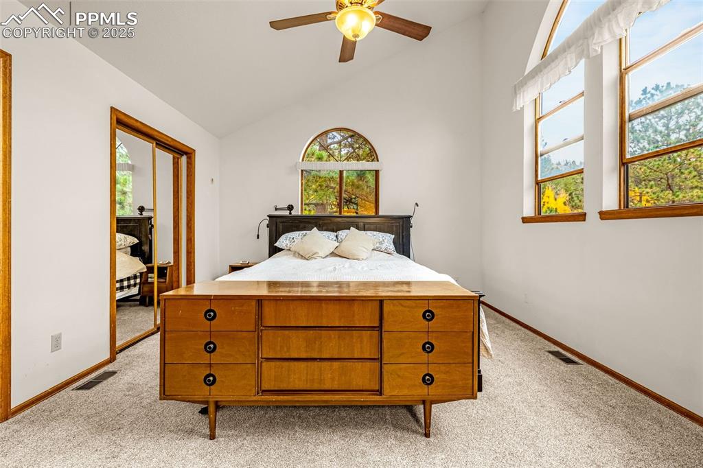 Image 18 of 37: MASTER BEDROOM