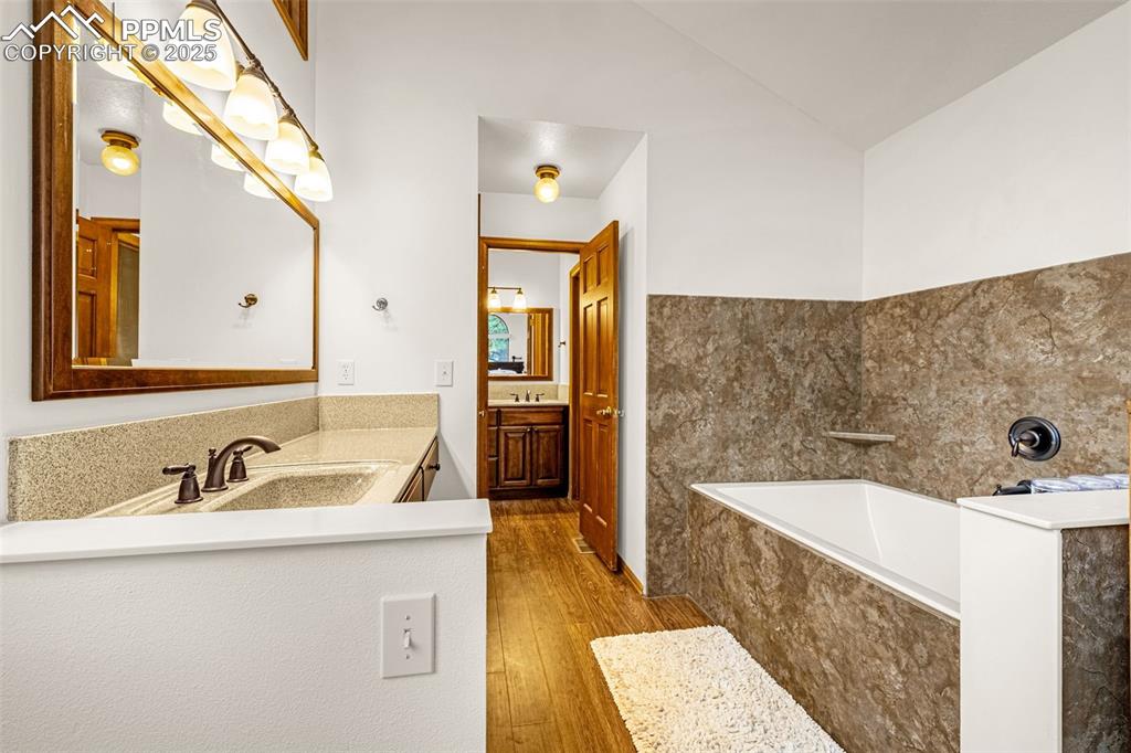 Image 21 of 37: MASTER BATH