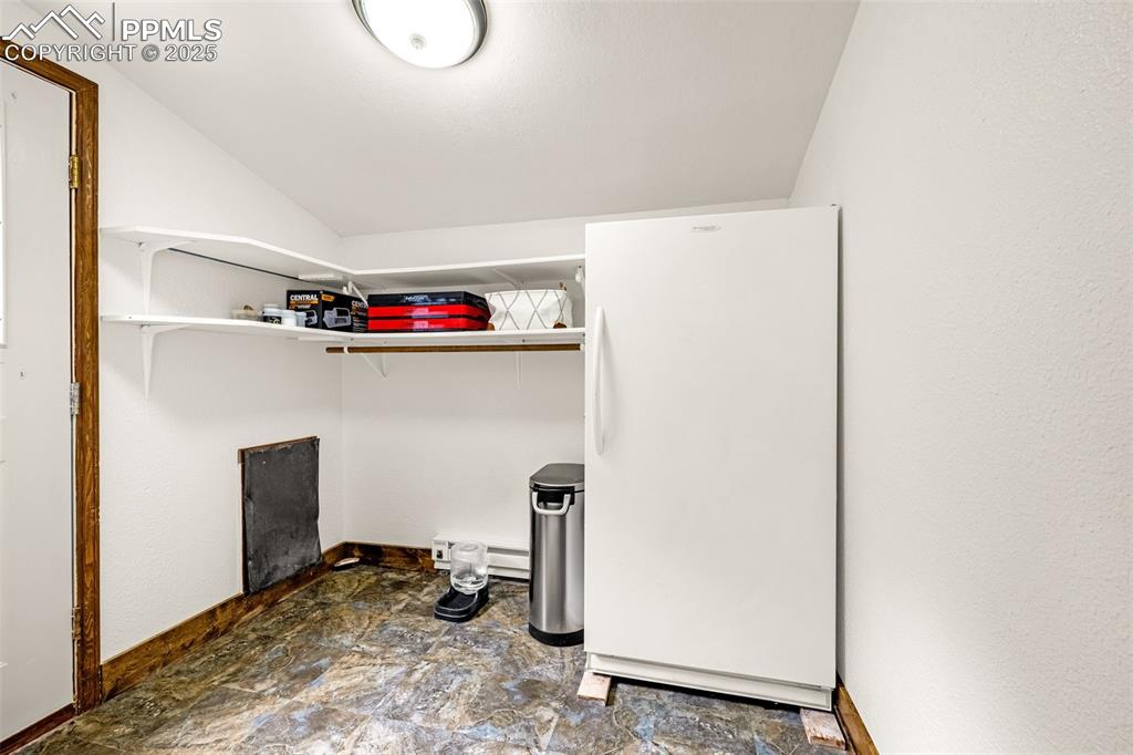 Image 30 of 37: Mud Room