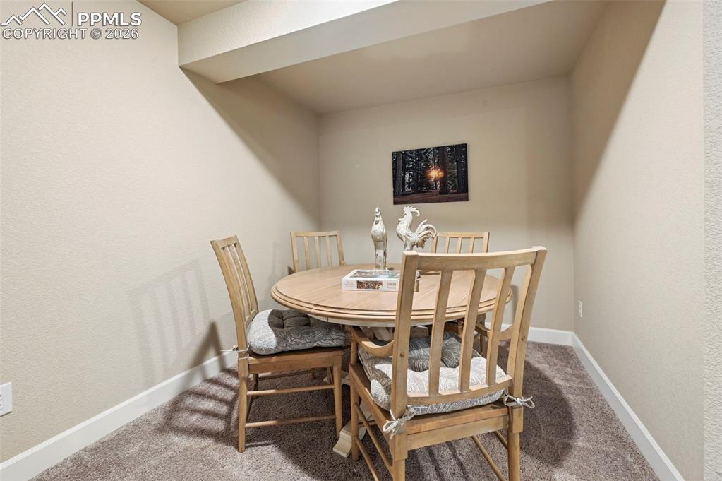 Image 25 of 47: Dining Area