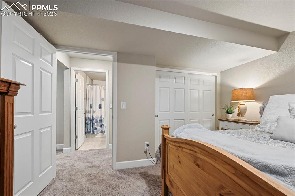 Image 27 of 47: Bedroom