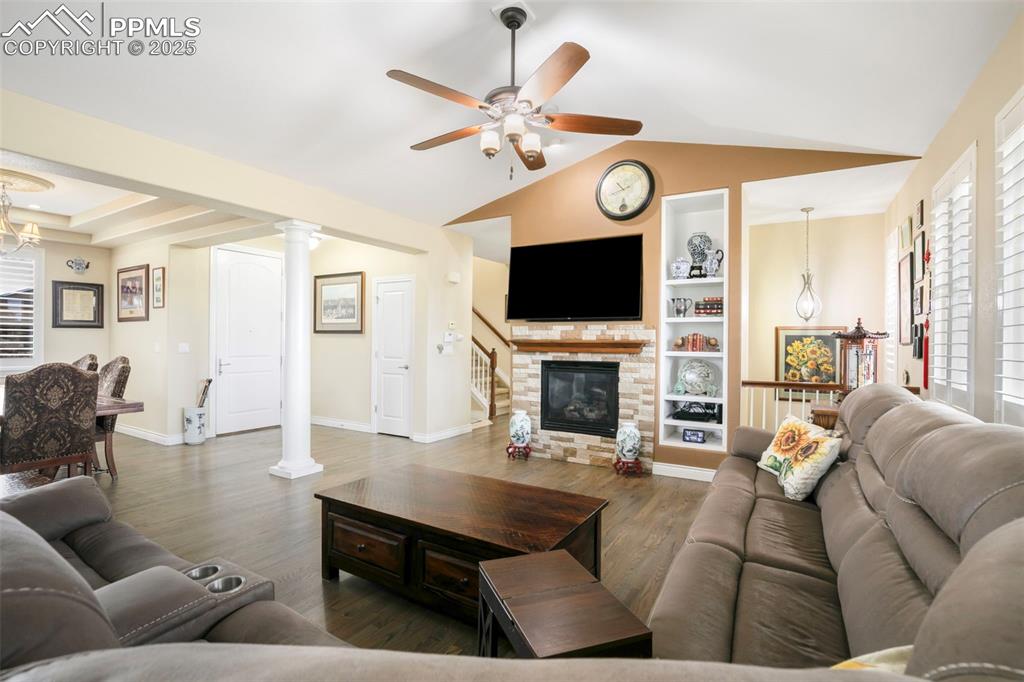 Image 11 of 50: Living Room