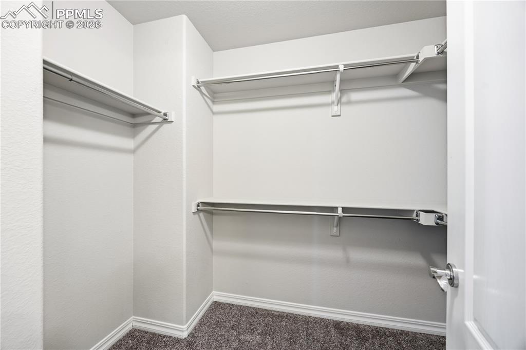 Image 29 of 38: Closet