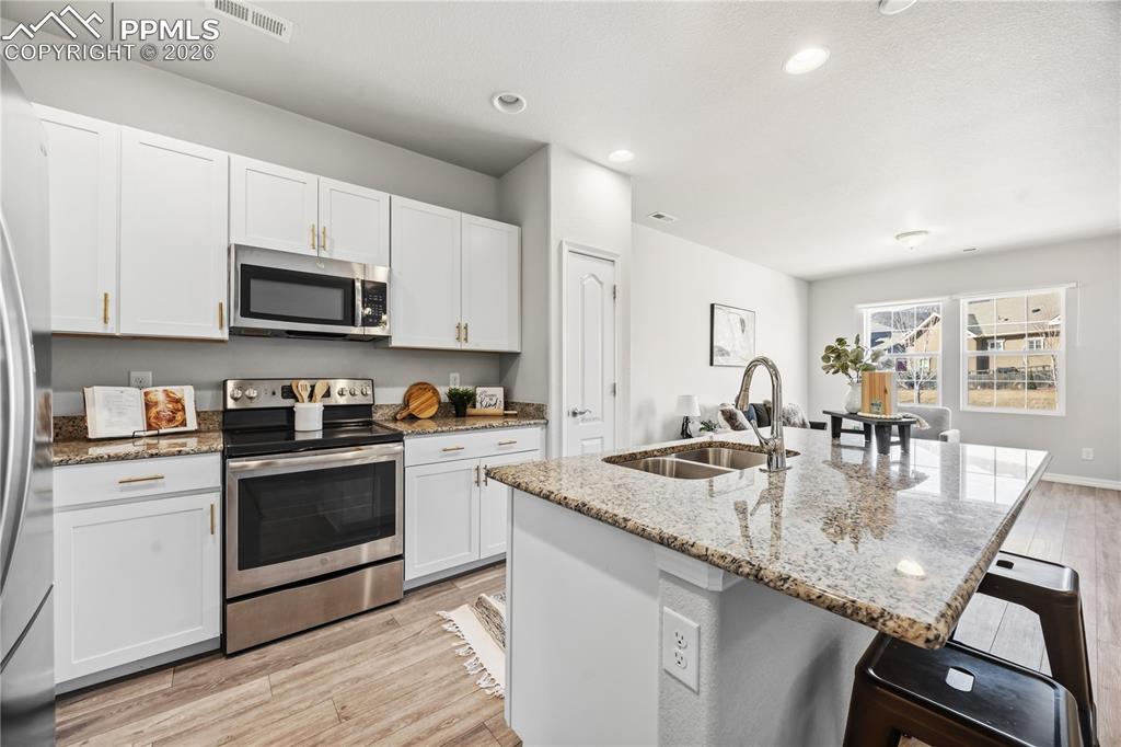 Image 6 of 38: Kitchen