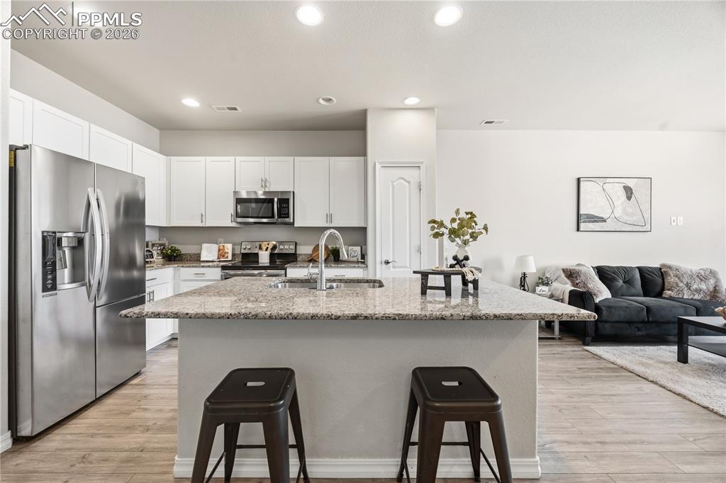 Image 7 of 38: Kitchen