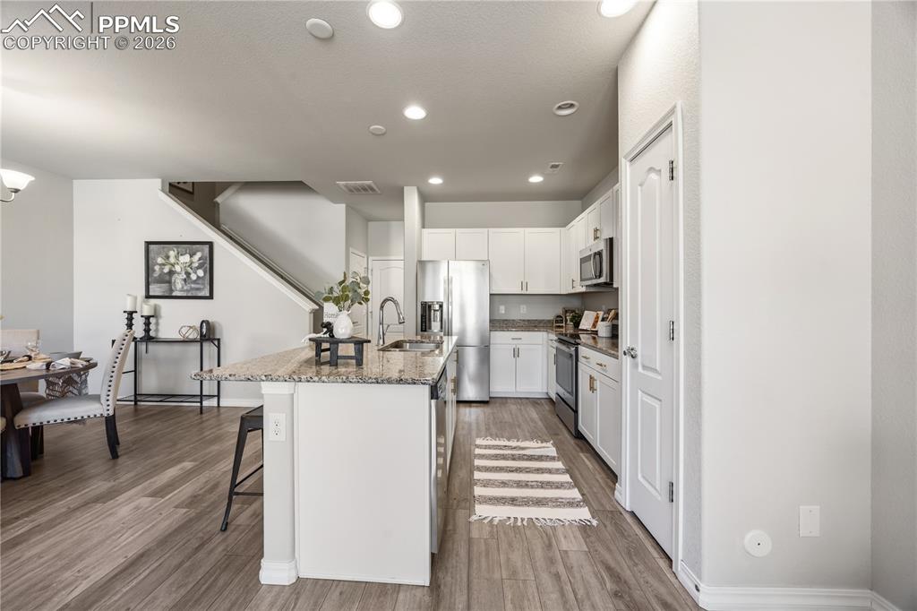 Image 9 of 38: Kitchen