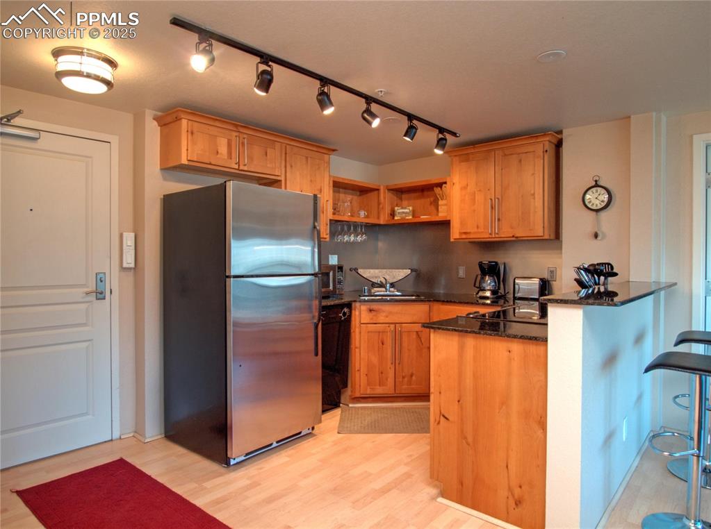 Image 3 of 15: Kitchen