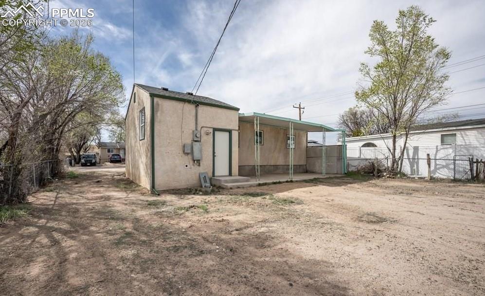 Image 30 of 33: Back of Structure