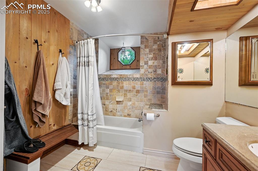 Image 17 of 42: This bathroom feels like your private spa!