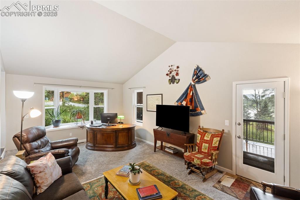 Image 10 of 34: Family Room