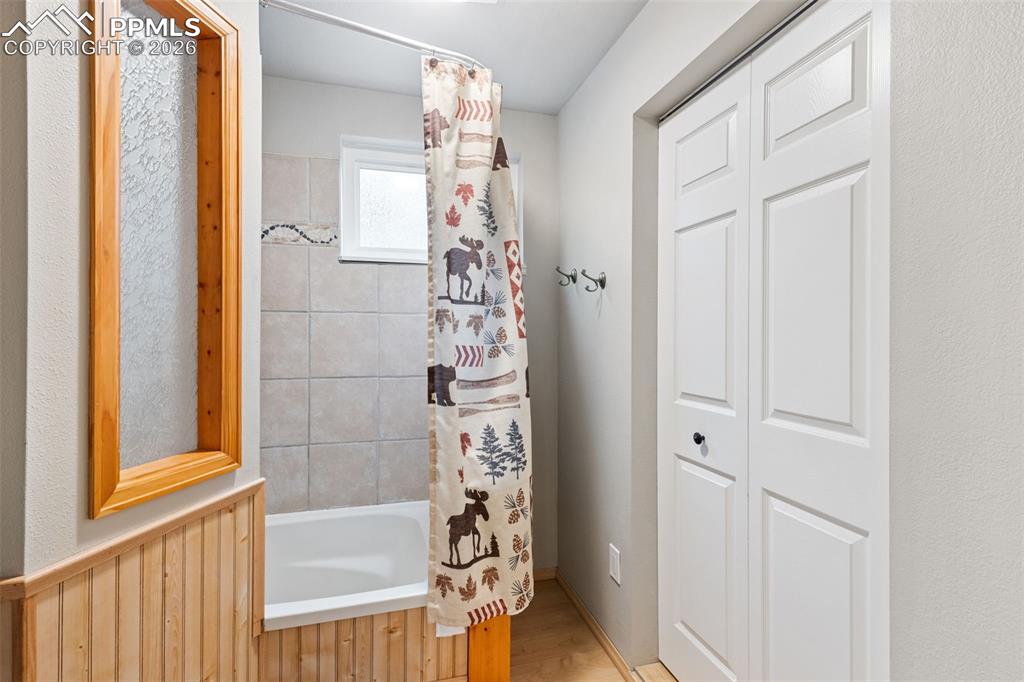 Image 17 of 34: Master Bathroom