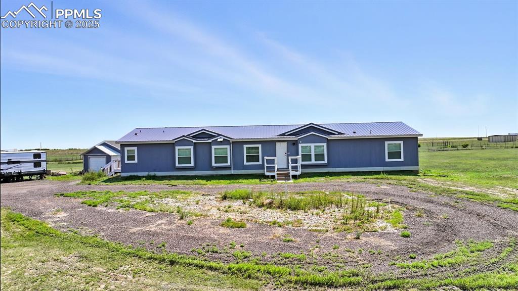 Image 44 of 44: Front of Structure